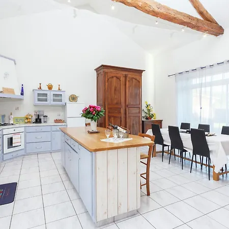 With Private Garden Cazals