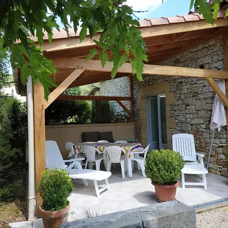 Comfortable With Terrace *
