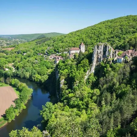 With Private Garden * Cazals