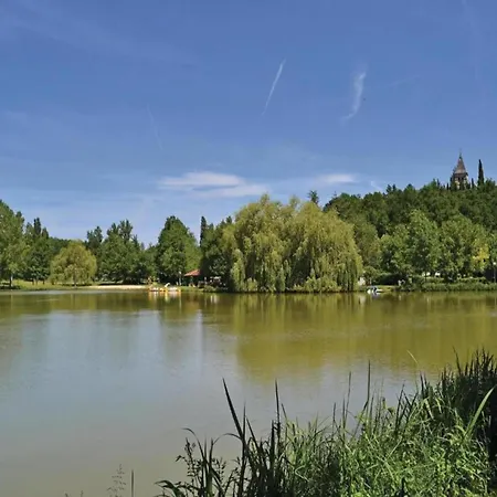 別荘 With Private Garden