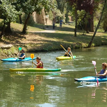 別荘 With Private Garden Cazals