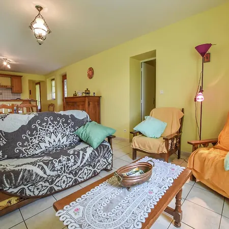 別荘 With Private Garden Cazals