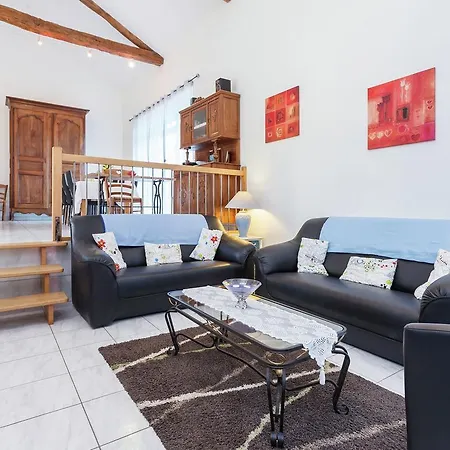 Comfortable With Terrace Holiday home *