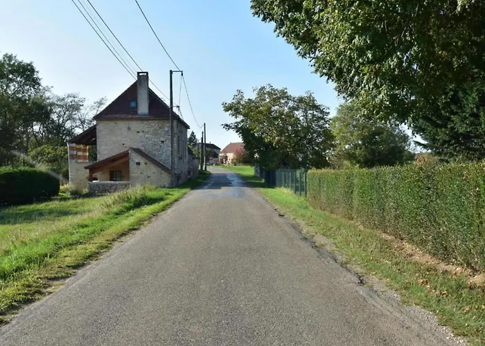 With Private Garden 度假居 Cazals (Lot)