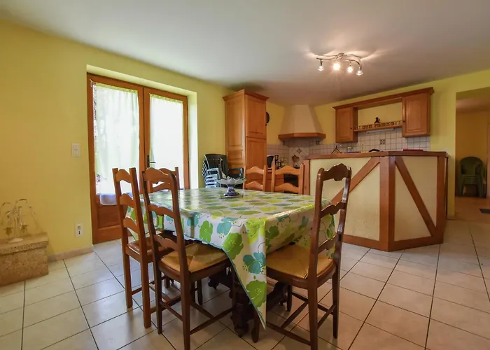 With Private Garden 度假居 Cazals (Lot)